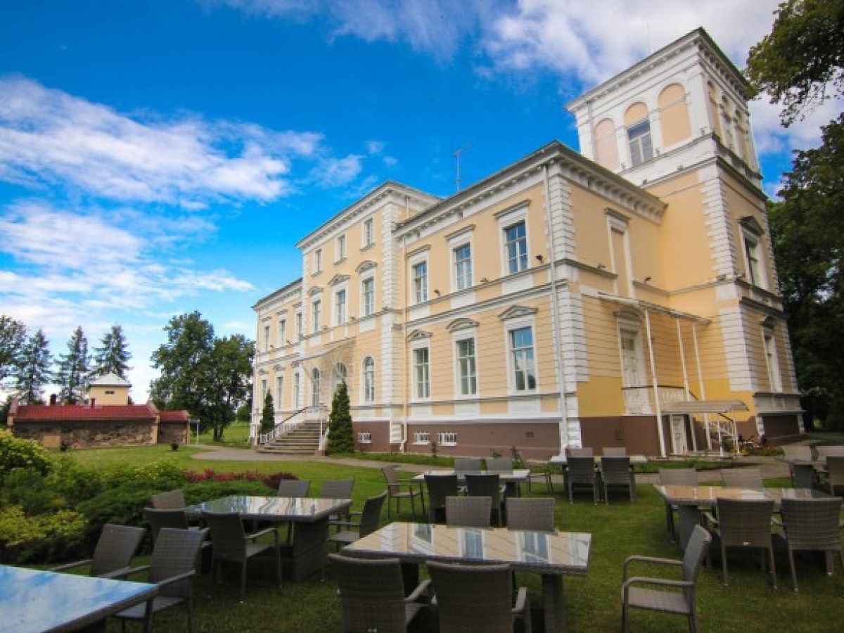 a bench in front of a building
